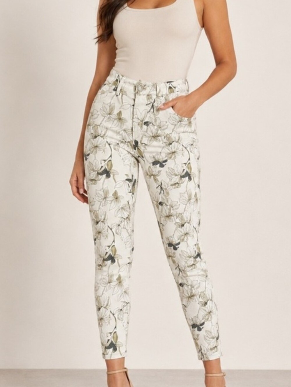 Buffalo David Bitton White Floral Cropped Jeans